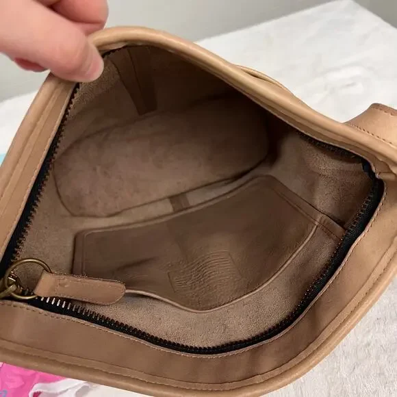 Coach vintage bleecker Legacy Tan Leather  Crossbody Bag Purse 0171 020 - Picture 5 of 11